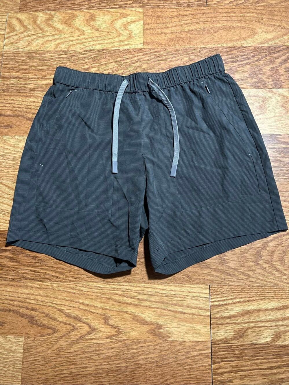 Bear Bottom Performance 5.5” Shorts Medium
